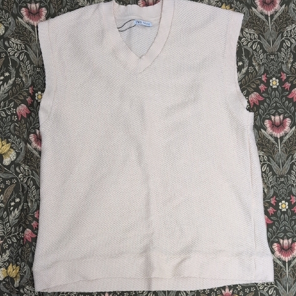 Zara Beige Sleeveless Sweater Vest - Picture 1 of 1